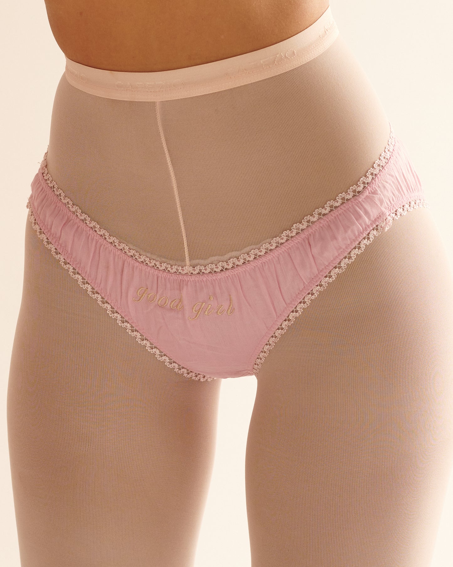 Good girl Saint germain