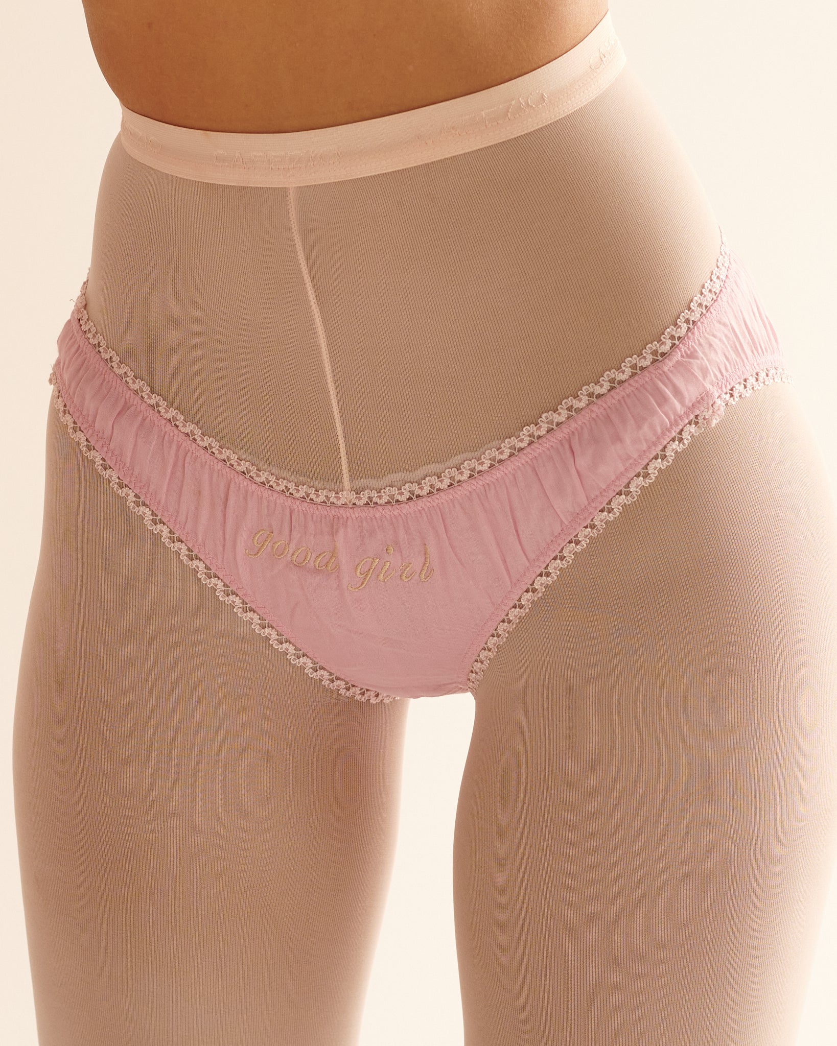 Good girl Saint germain